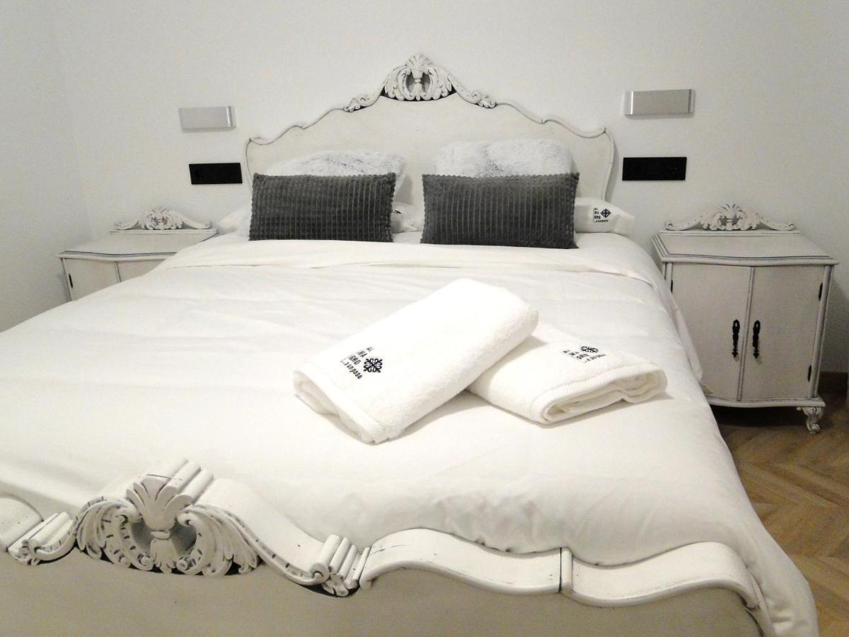 Almagro Suite-A Un Paso Exterior foto