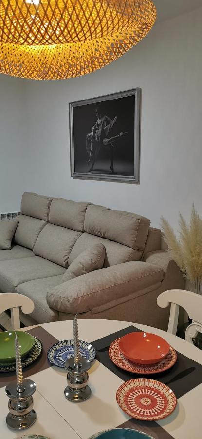 Almagro Suite-A Un Paso Exterior foto